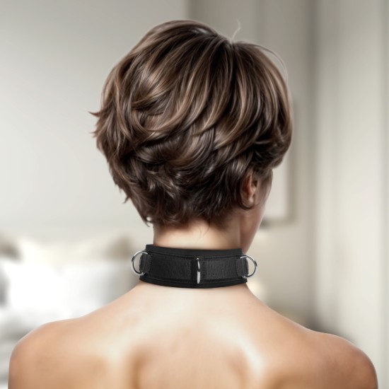 Picture of Neoprene Bondage Collar with D-Rings