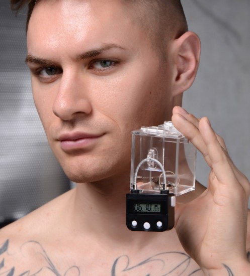 Picture of The Key Holder Deluxe Clear Case with Lock