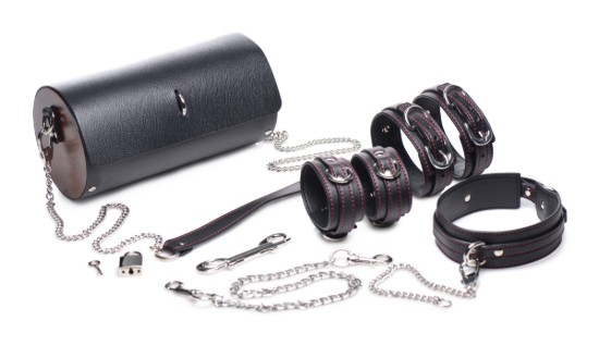 Picture of Kinky Clutch Black Bondage Set with Carrying Case