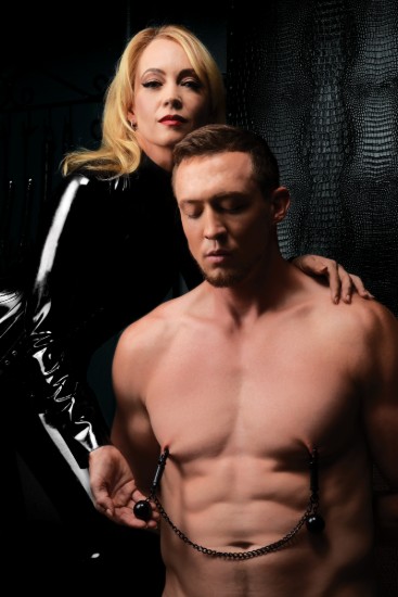 Picture of Isabella Sinclaire Clamps with Ball Weights and Chain